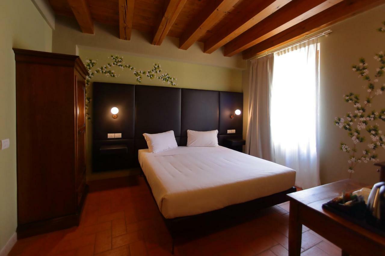 La Boheme Chambres Λατζίζε Εξωτερικό φωτογραφία